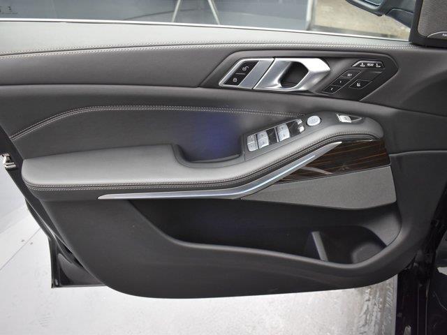 2025 BMW X7 xDrive40i photo
