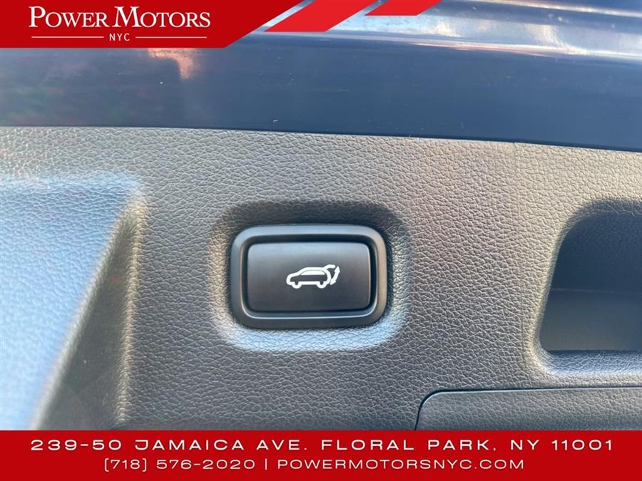 2023 Hyundai Santa Fe SEL photo