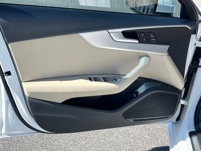 2018 Audi A4 2.0T ultra Premium photo