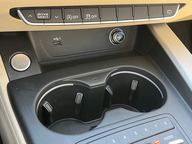 2018 Audi A4 2.0T ultra Premium photo