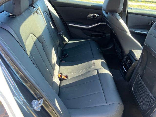 2021 BMW 3-Series 330i xDrive photo