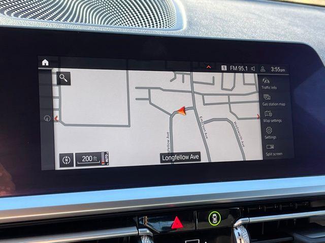2021 BMW 3-Series 330i xDrive photo
