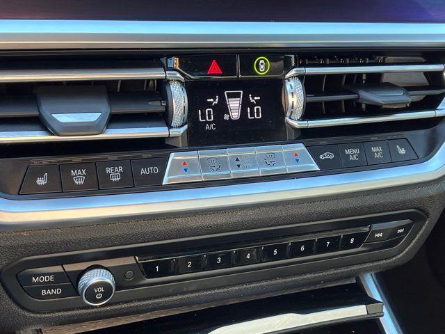 2021 BMW 3-Series 330i xDrive photo