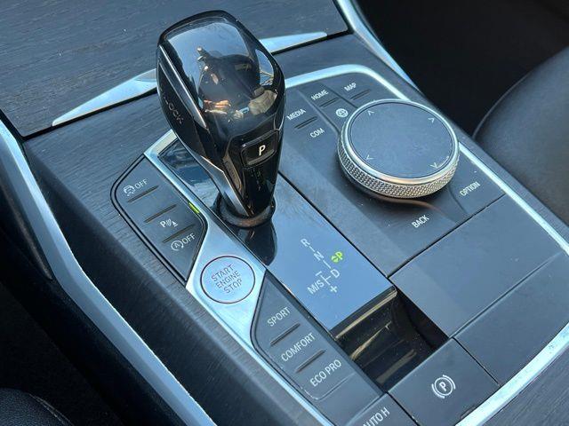 2021 BMW 3-Series 330i xDrive photo