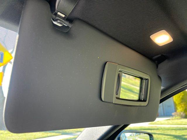 2021 BMW 3-Series 330i xDrive photo