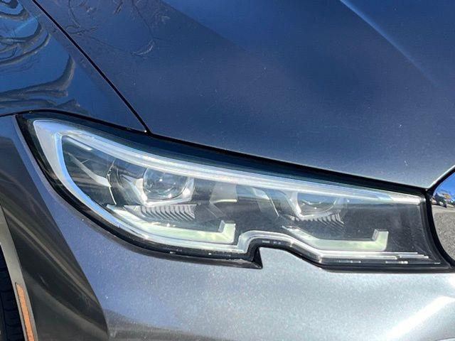2021 BMW 3-Series 330i xDrive photo