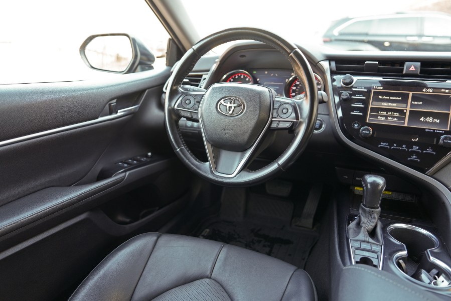2020 Toyota Camry XSE Auto photo