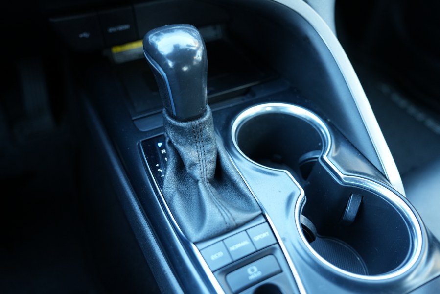 2020 Toyota Camry XSE Auto photo