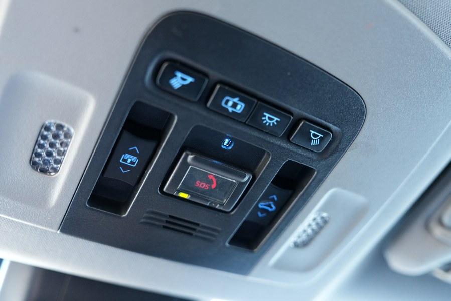 2020 Toyota Camry XSE Auto photo