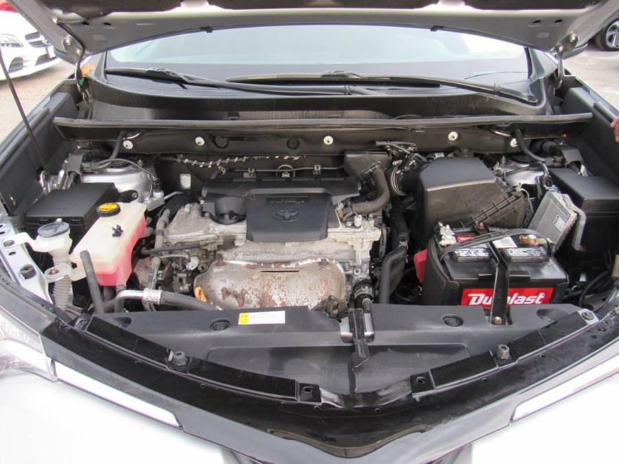 2017 Toyota RAV4 LE photo