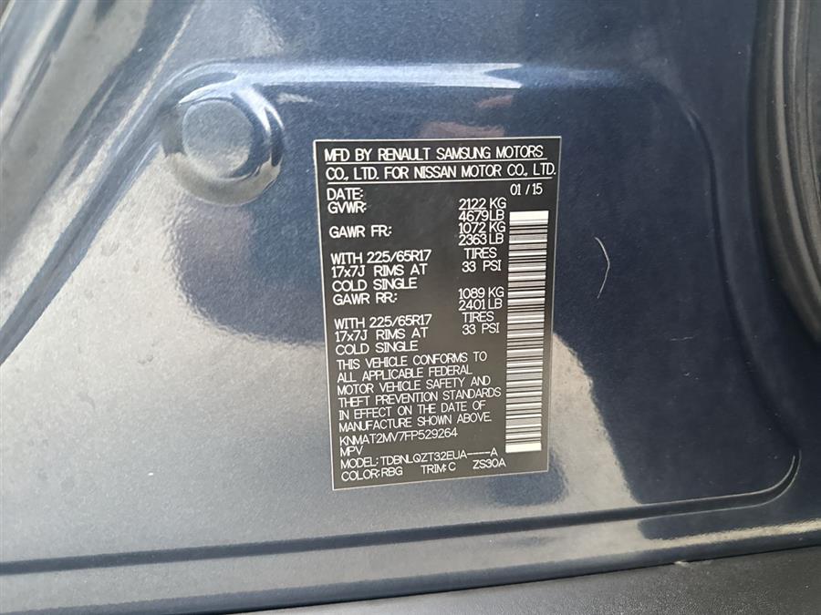 2015 Nissan Rogue SV photo