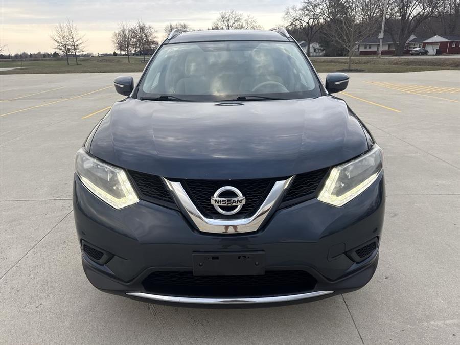 2015 Nissan Rogue SV photo