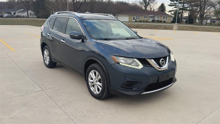 2015 Nissan Rogue SV photo