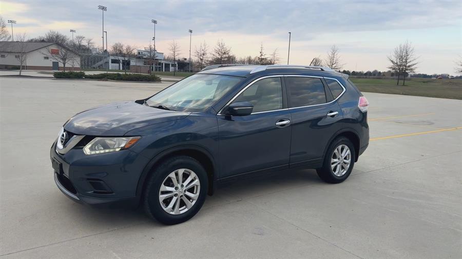 2015 Nissan Rogue SV photo