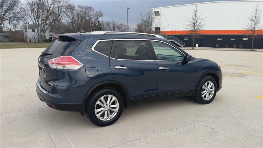 2015 Nissan Rogue SV photo
