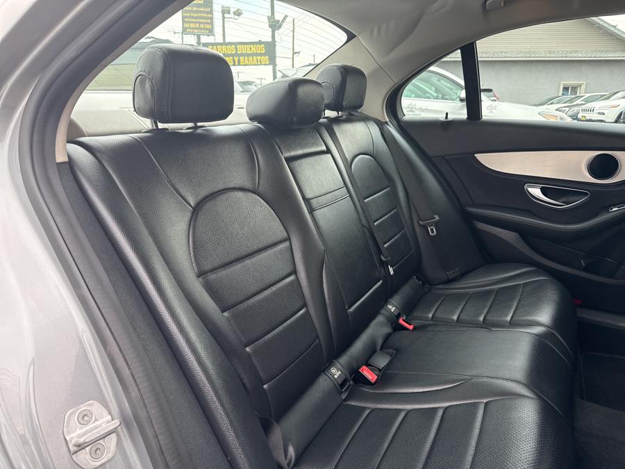 2015 Mercedes-Benz C-Class 4dr Sdn C 300 4MATIC photo