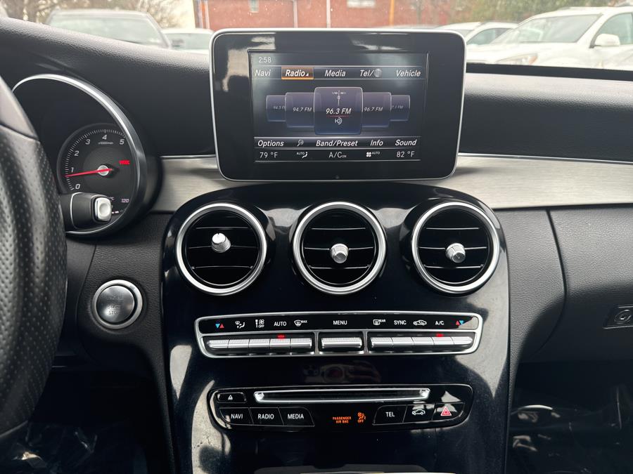 2015 Mercedes-Benz C-Class 4dr Sdn C 300 4MATIC photo