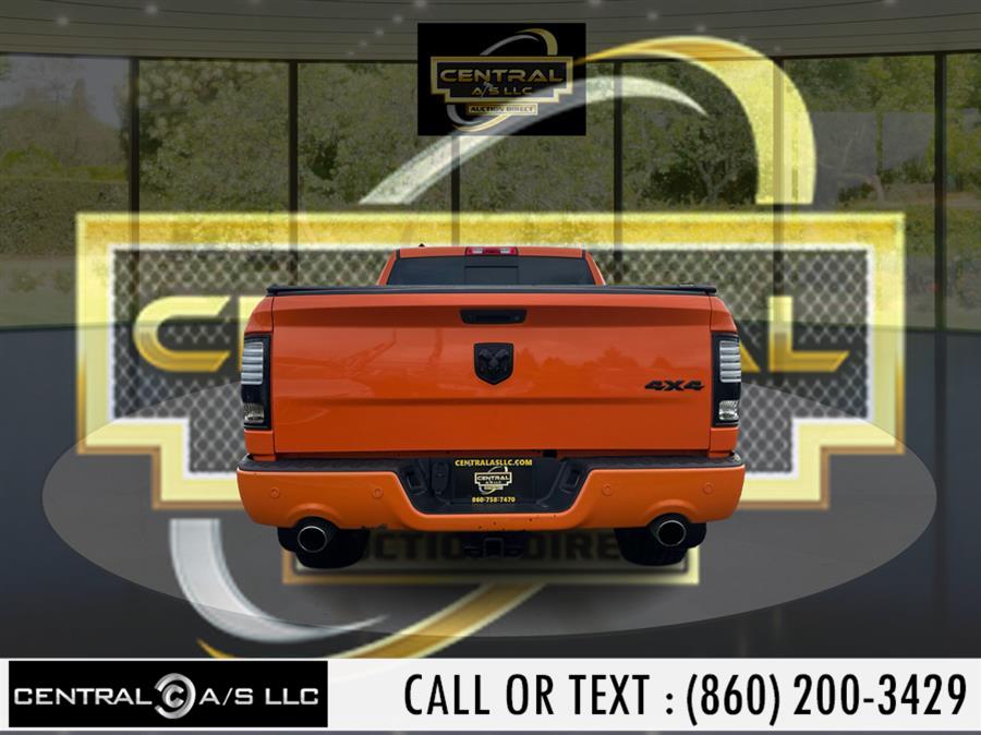 2017 RAM 1500 Night 4x4 Crew Cab 5''7