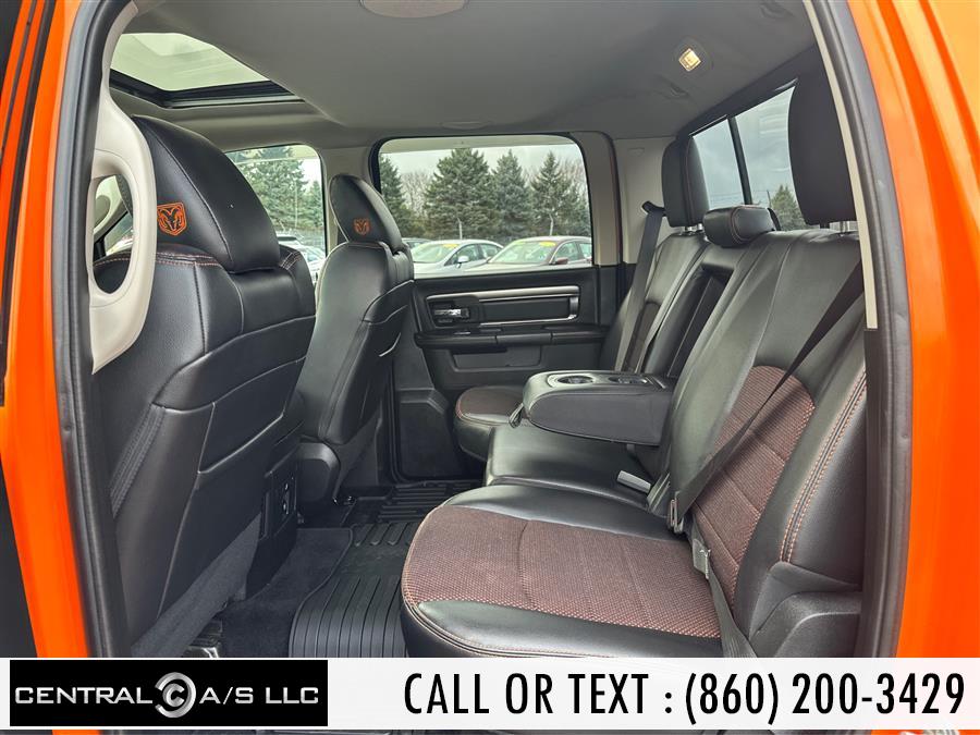 2017 RAM 1500 Night 4x4 Crew Cab 5''7