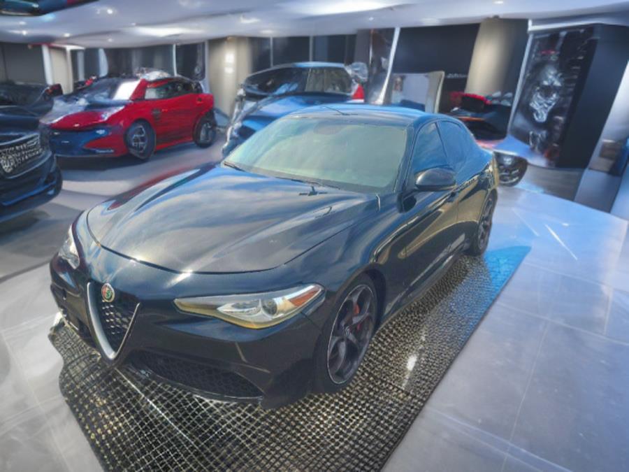 2018 Alfa Romeo Giulia Ti Sport RWD photo