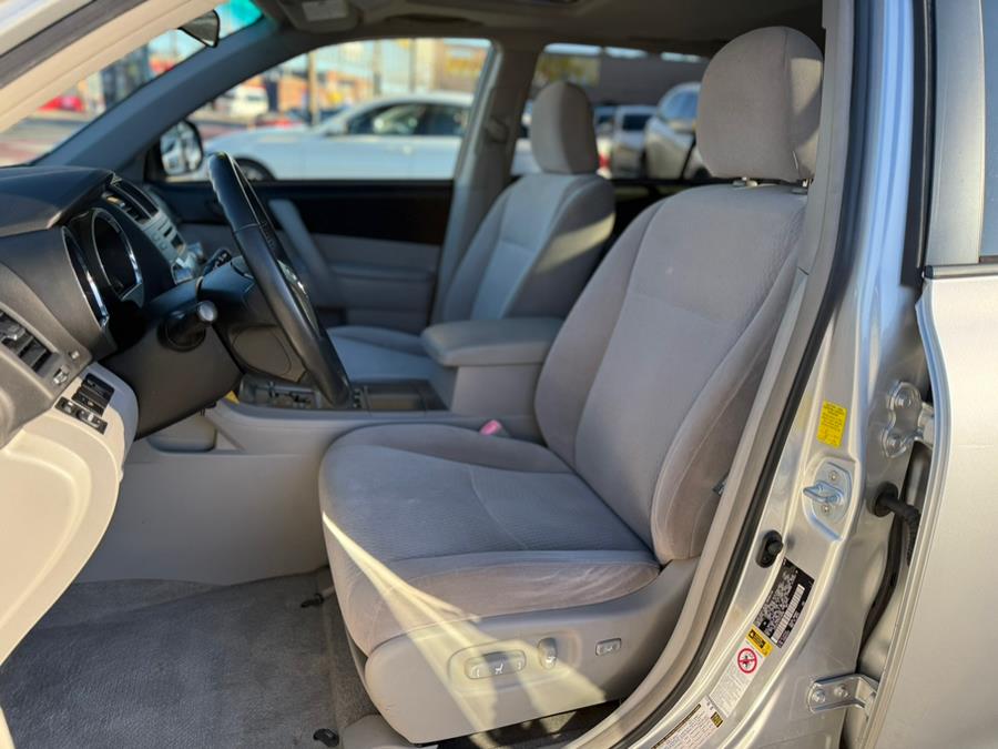 2009 Toyota Highlander photo