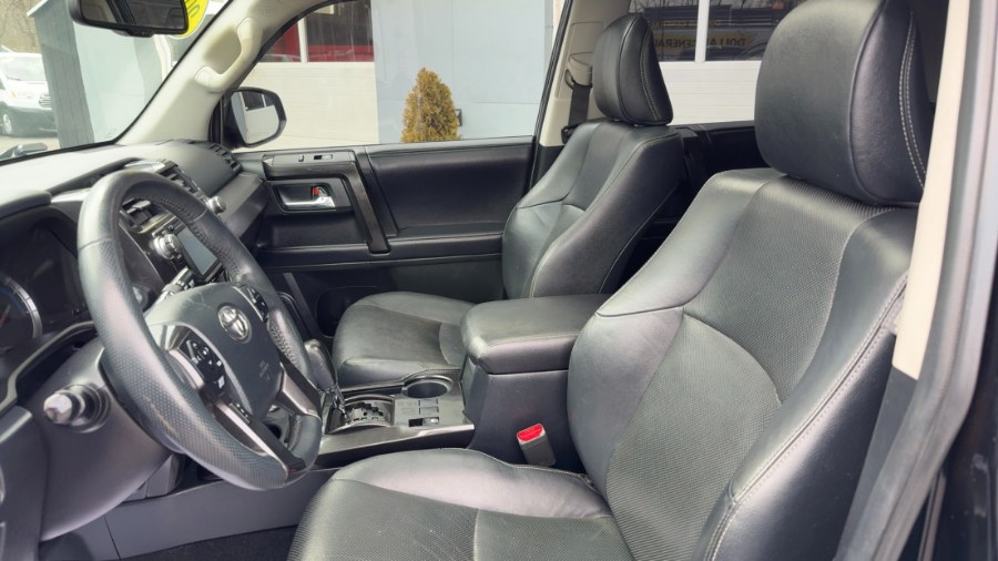 2019 Toyota 4Runner Limited Nightshade 4WD (Natl) photo