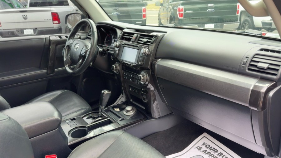 2019 Toyota 4Runner Limited Nightshade 4WD (Natl) photo