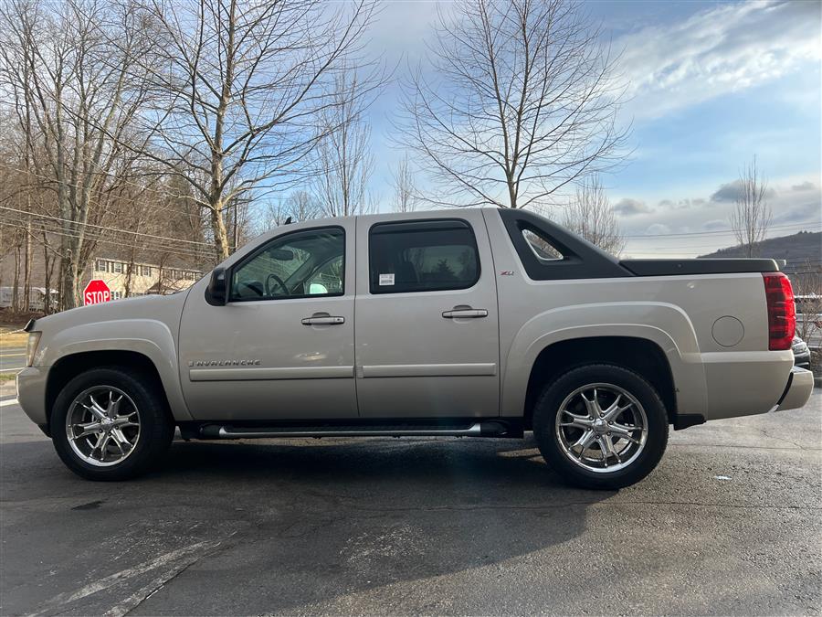 2009 Chevrolet Avalanche LT photo