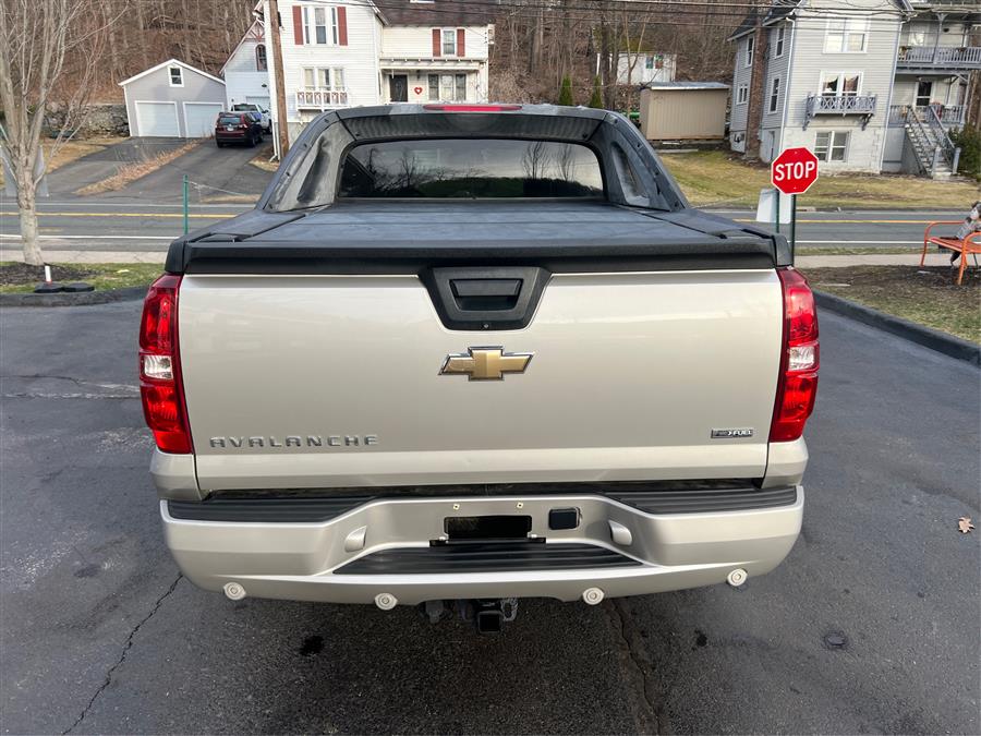 2009 Chevrolet Avalanche LT photo