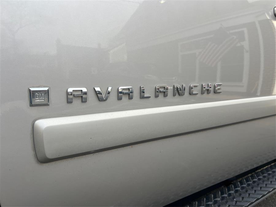 2009 Chevrolet Avalanche LT photo