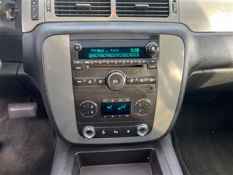 2009 Chevrolet Avalanche LT photo