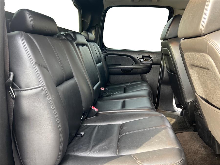 2009 Chevrolet Avalanche LT photo
