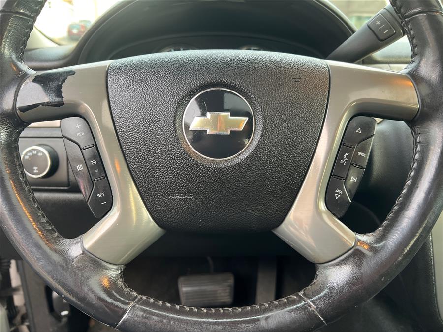 2009 Chevrolet Avalanche LT photo