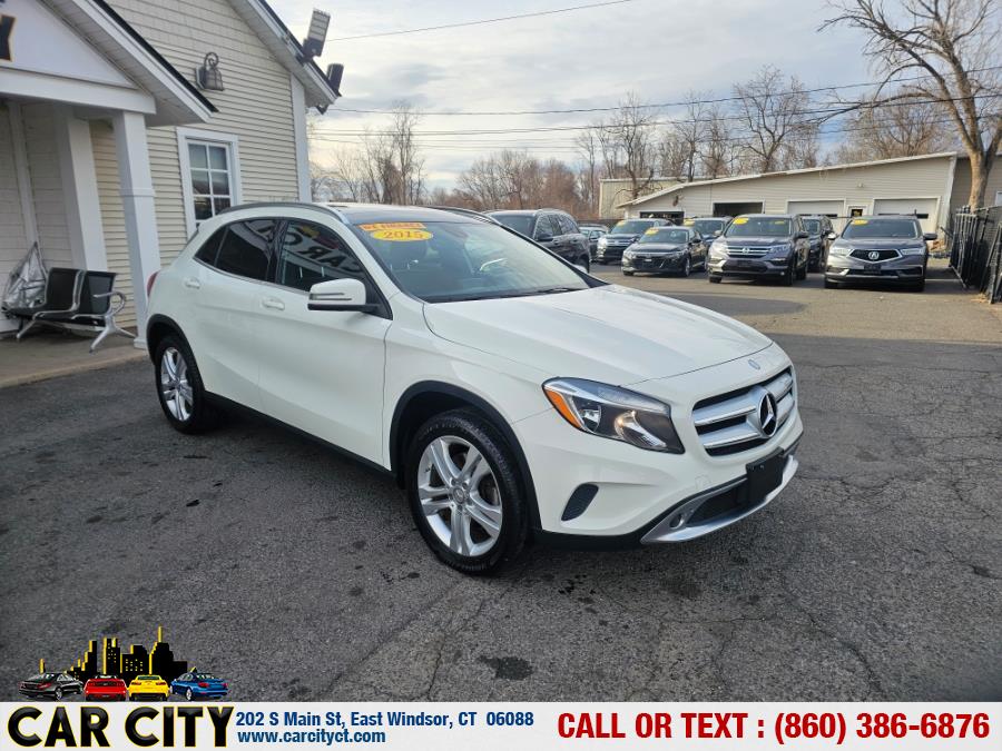 2015 Mercedes-Benz GLA-Class 4MATIC 4dr GLA250 photo