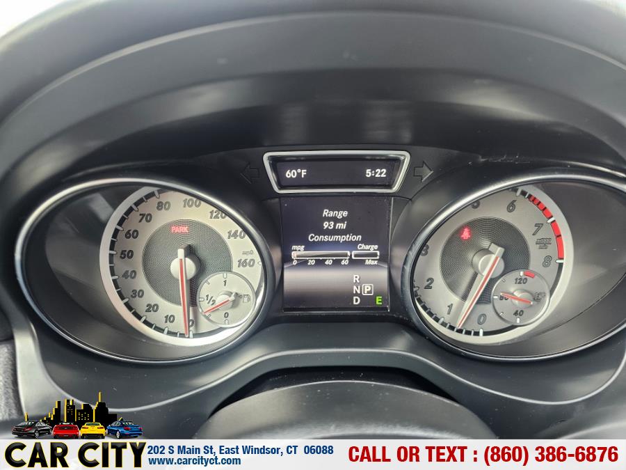 2015 Mercedes-Benz GLA-Class 4MATIC 4dr GLA250 photo