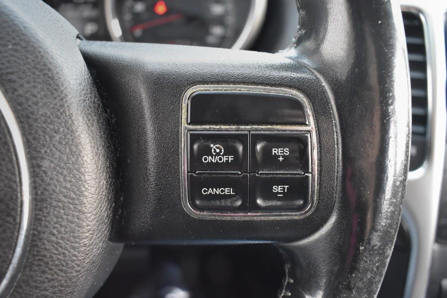 2011 Jeep Grand Cherokee Laredo photo