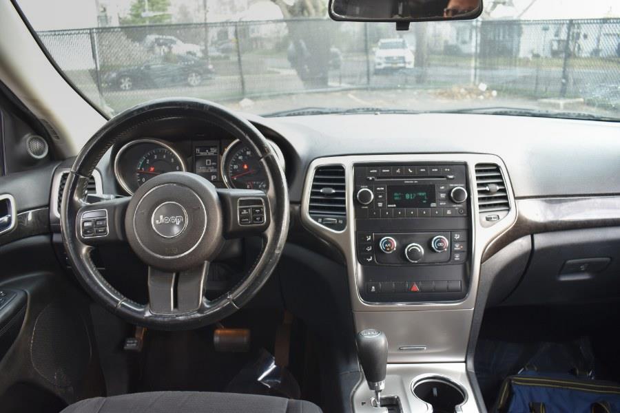 2011 Jeep Grand Cherokee Laredo photo