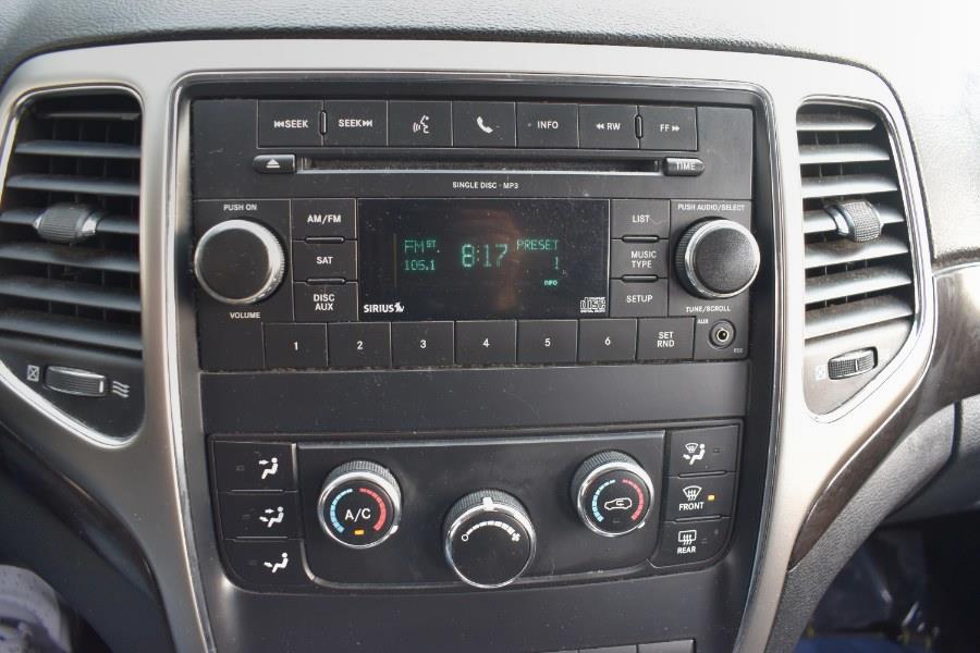 2011 Jeep Grand Cherokee Laredo photo