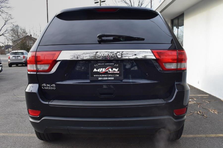 2011 Jeep Grand Cherokee Laredo photo