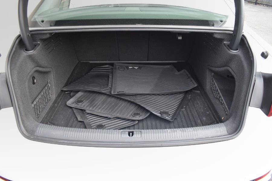 2019 Audi A4 Premium 45 TFSI quattro photo