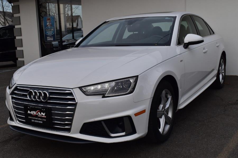 2019 Audi A4 Premium 45 TFSI quattro photo