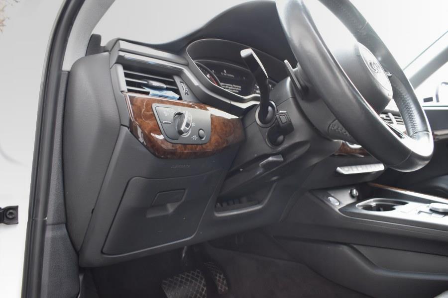 2019 Audi A4 Premium 45 TFSI quattro photo