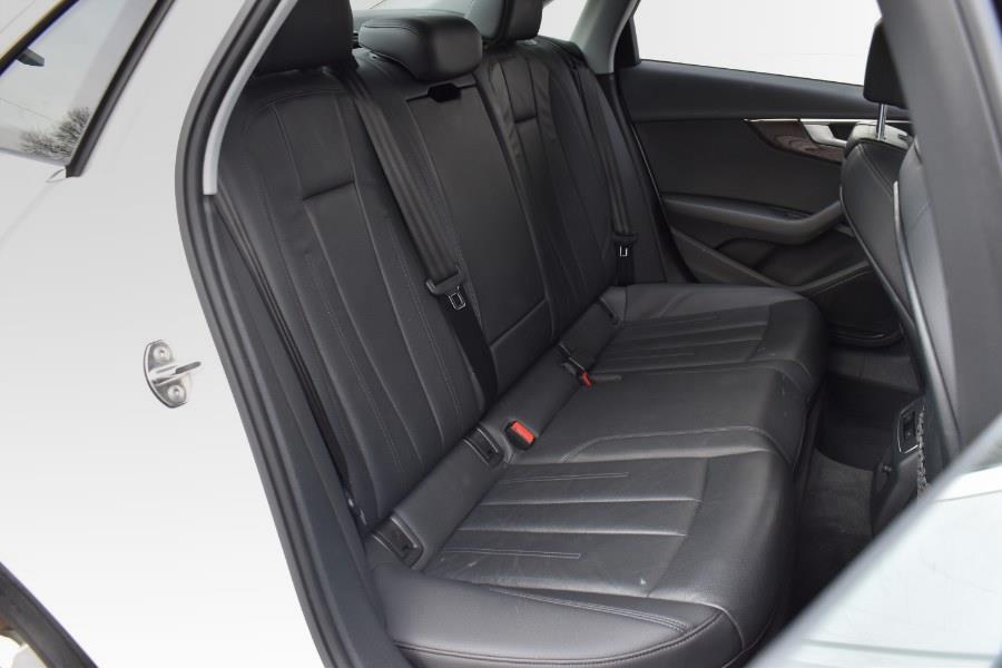 2019 Audi A4 Premium 45 TFSI quattro photo