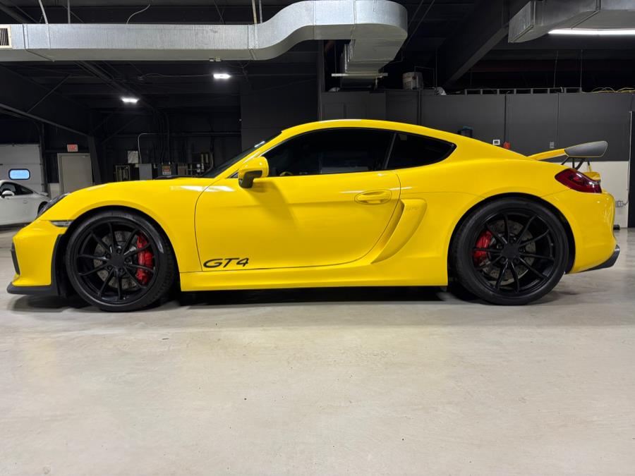 2016 Porsche Cayman 2dr Cpe GT4 photo