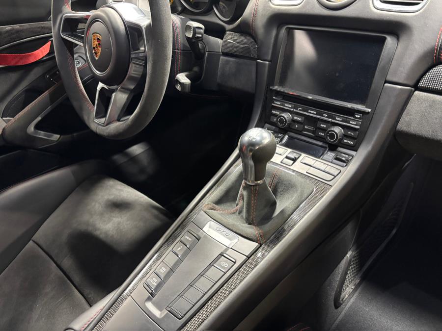 2016 Porsche Cayman 2dr Cpe GT4 photo