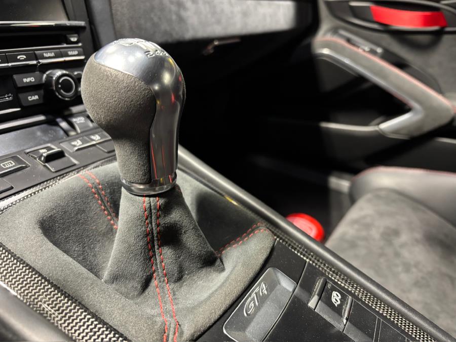 2016 Porsche Cayman 2dr Cpe GT4 photo