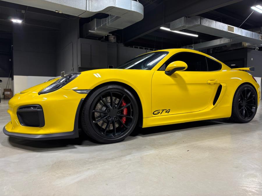 2016 Porsche Cayman 2dr Cpe GT4 photo