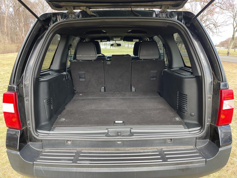 2016 Ford Expedition 4WD 4dr XL photo