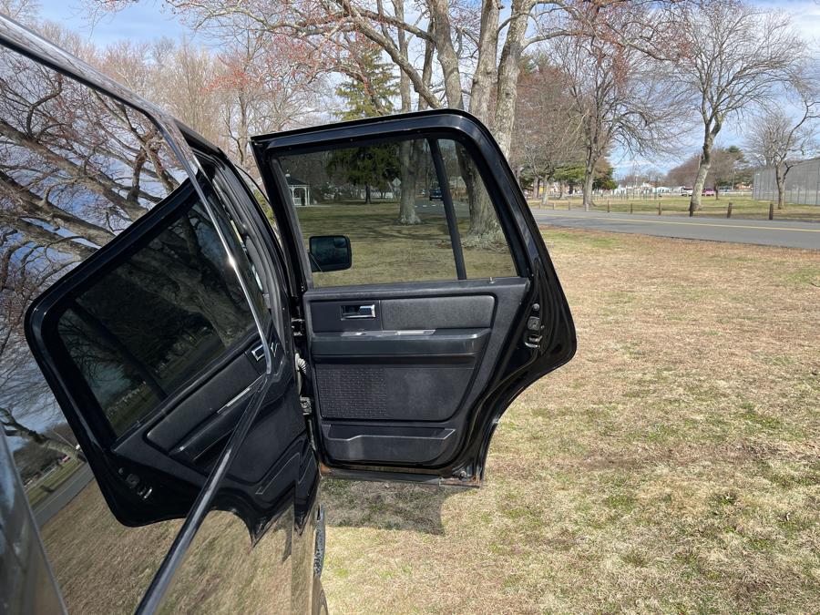 2016 Ford Expedition 4WD 4dr XL photo