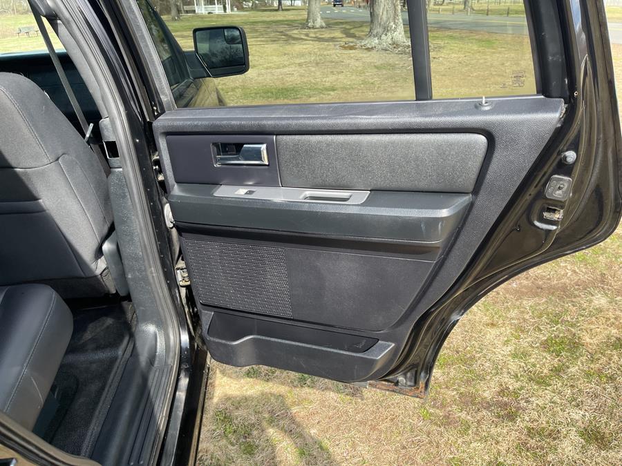 2016 Ford Expedition 4WD 4dr XL photo
